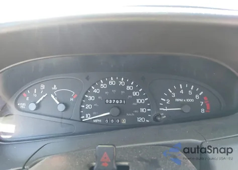 2002 Ford Escort Zx2 z USA, uszkodzony, nr VIN 3FAFP11342R112233